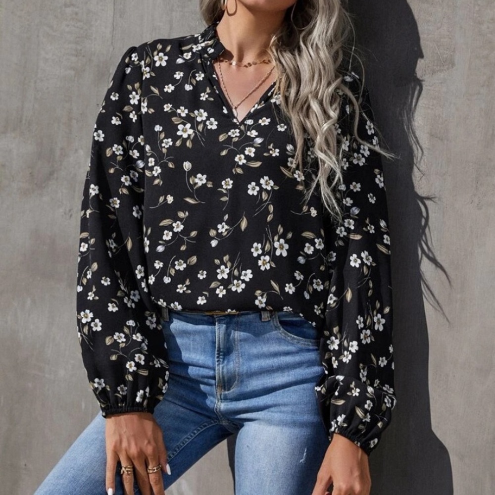 ✨Host Pick✨Shein blouse - Picture 1 of 5